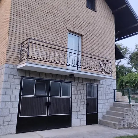Holiday home Antonije Sljivovica (Mala Reka)